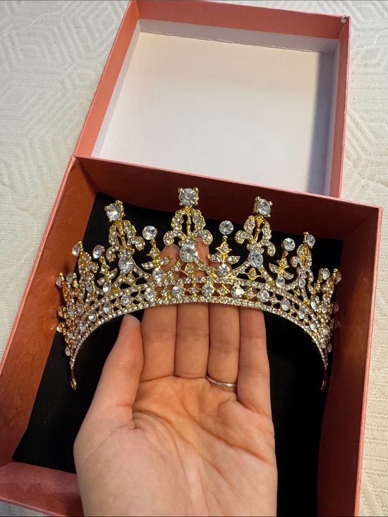 Babeyond Accessories - Gold Crystal Bridal Tiara Crown - Elegant Women's Hair Accessory